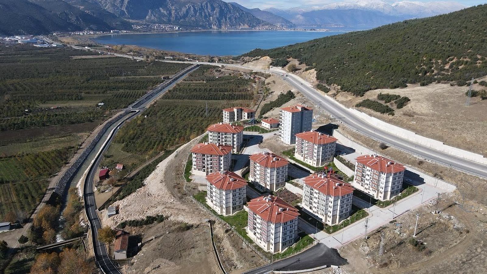 Isparta Eğirdir Konutları