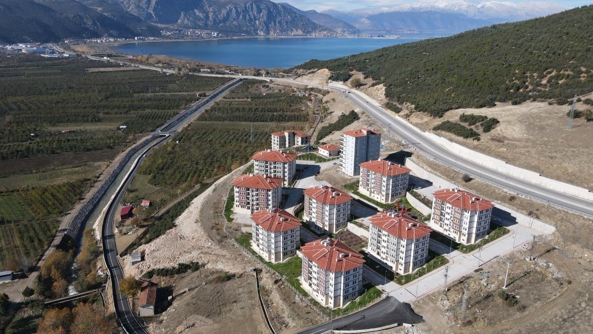 Isparta Eğirdir Konutları